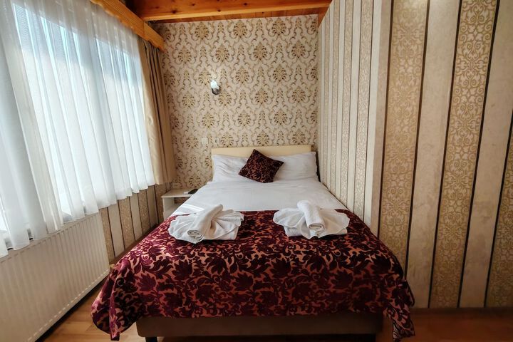 Room 23 of 61
