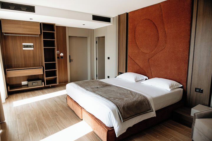 Room 49 of 114