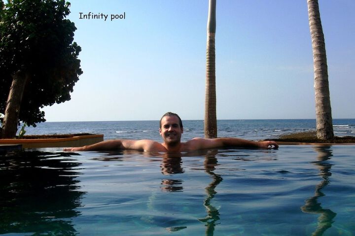 Hotel with Pool