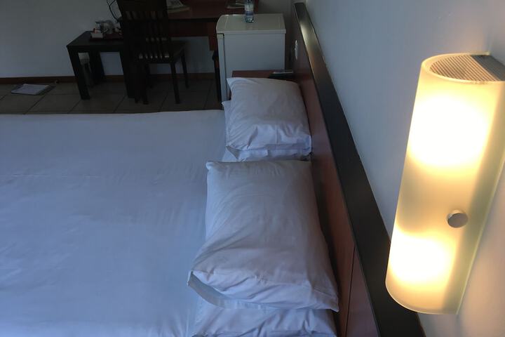 Room 10 of 26