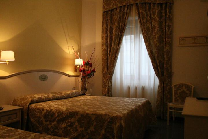 Room 21 of 61