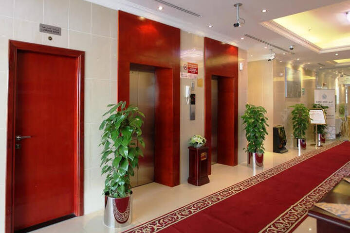 SKYLIGHT HOTEL