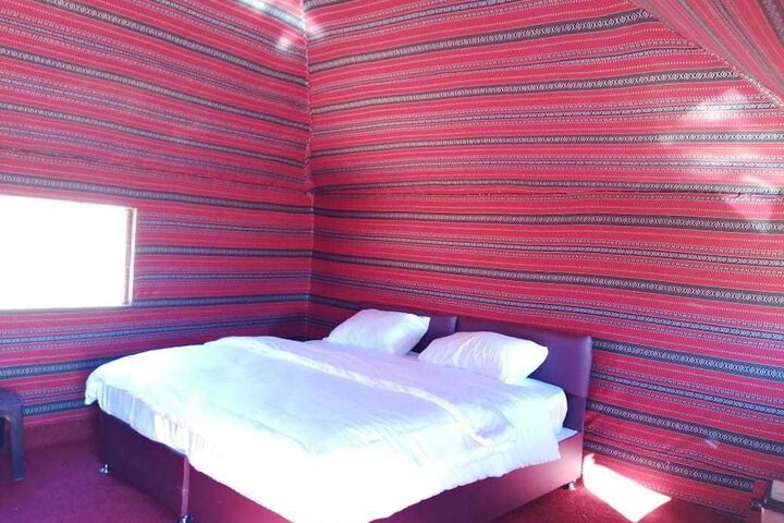 Room 9 of 34