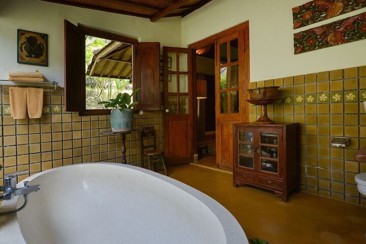 Bath Interior