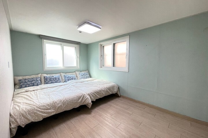 Room 20 of 49