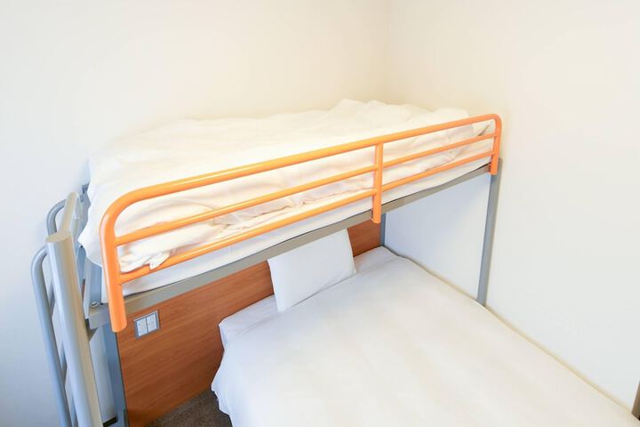 Room 8 of 26
