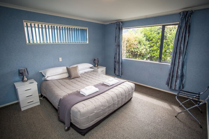 Room 13 of 46