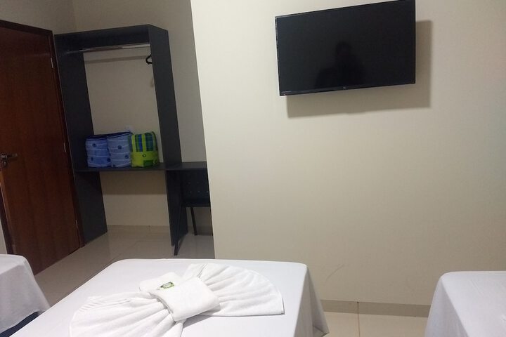 Room 15 of 37