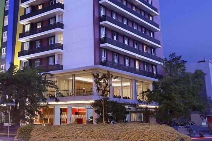 Hotel 28 of 32