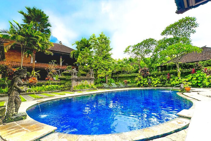 Pool 62 of 96
