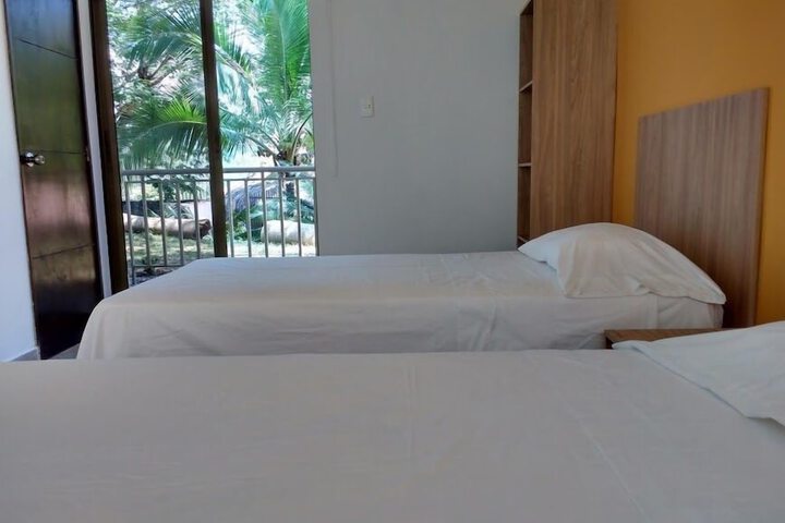 Room 4 of 20