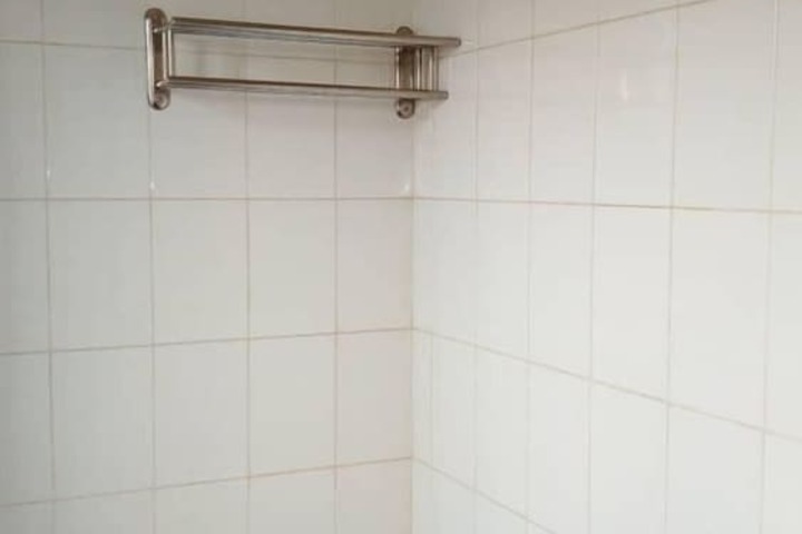 Room 14 of 27