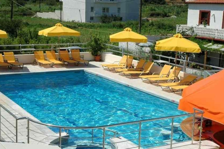 Pool 9 of 11