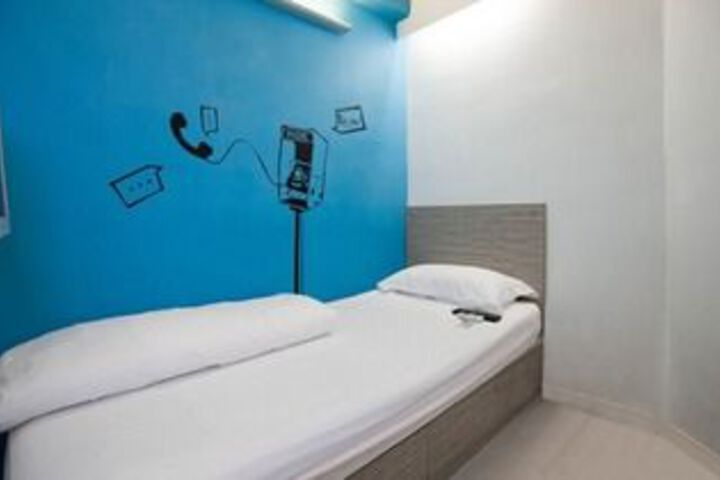 Room 40 of 93