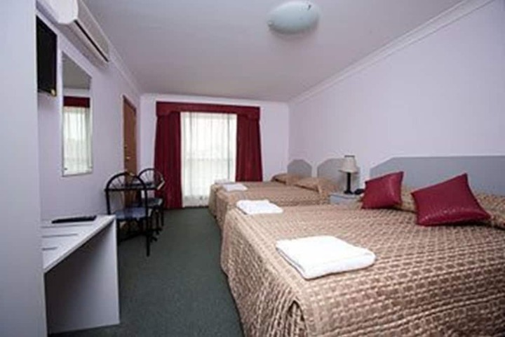 Room 12 of 31