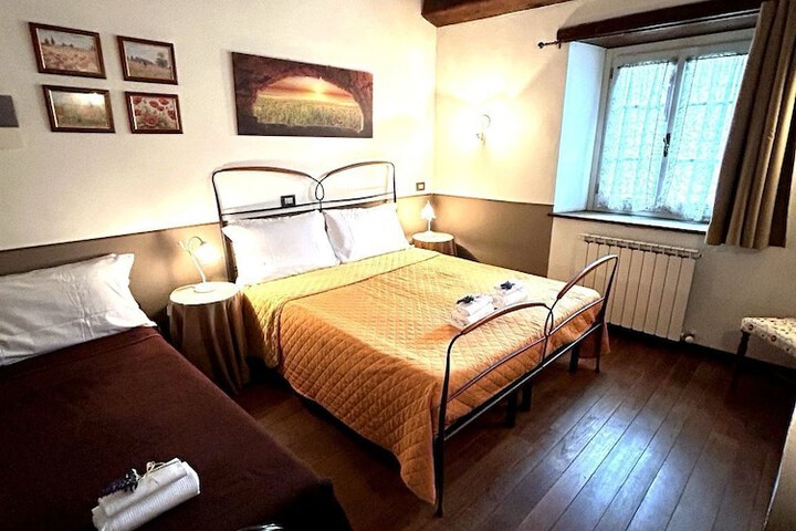 Room 10 of 74