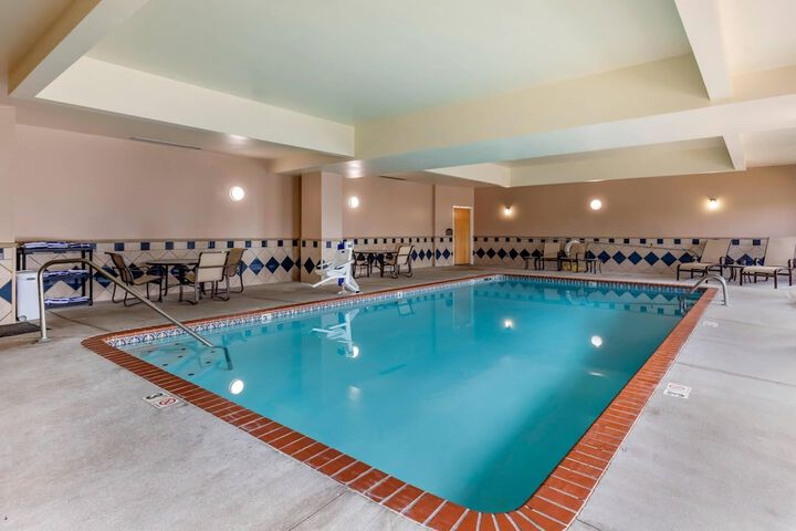 Pools & Facilities