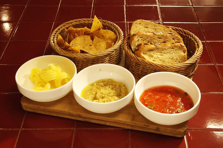Dining 107 of 175