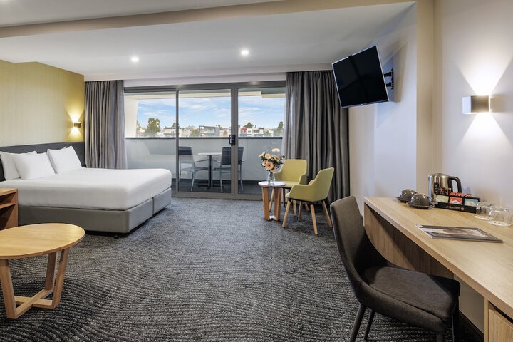 Room 30 of 201