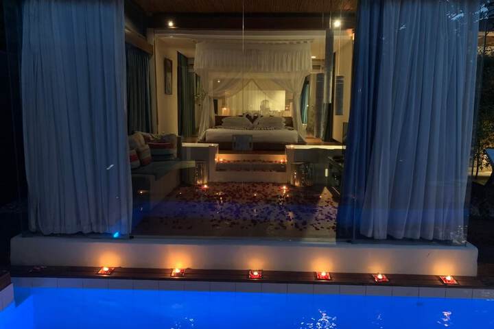 Room 5 of 49