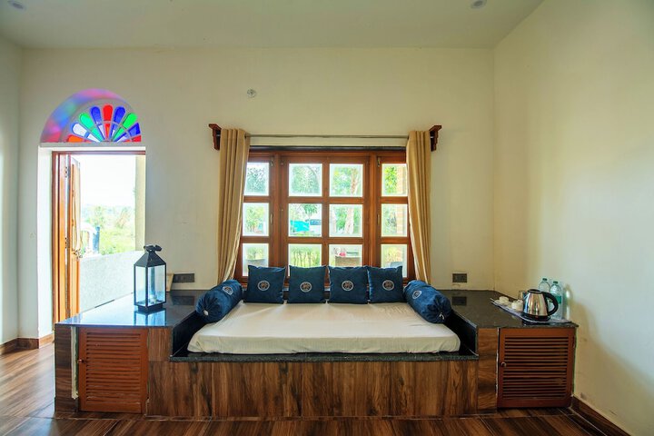 Room 52 of 175