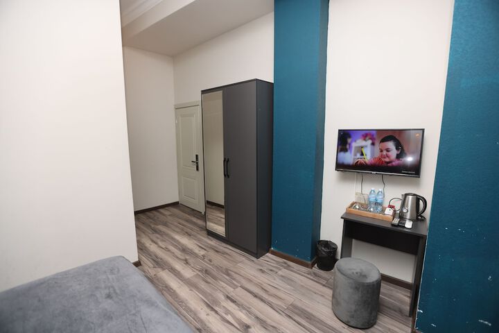 Room 36 of 65