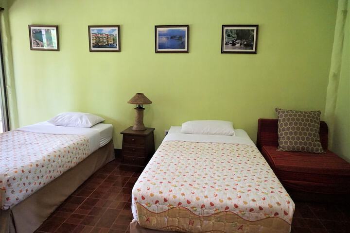 Room 11 of 62