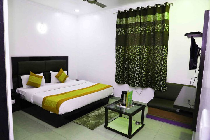 Room 21 of 39