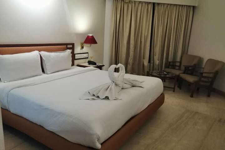 Room 51 of 181