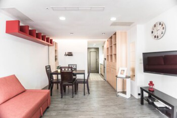 Room 2 of 23