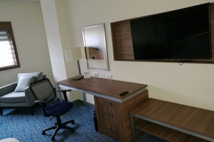 Room 7 of 87
