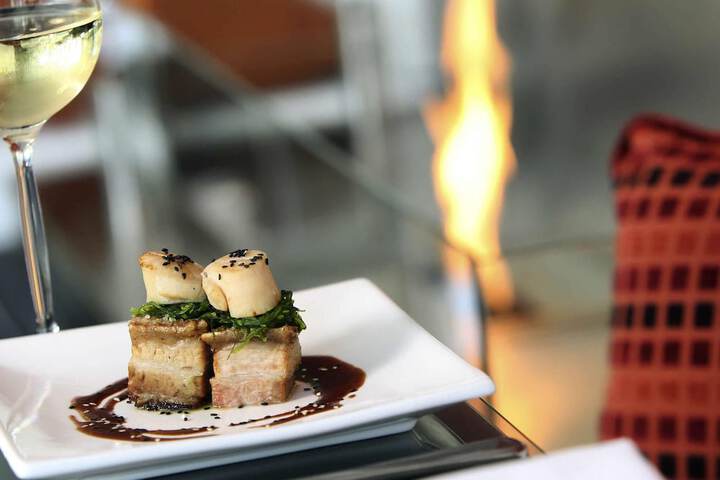 Dining 59 of 75