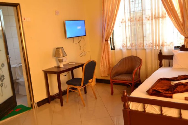 Room 2 of 20