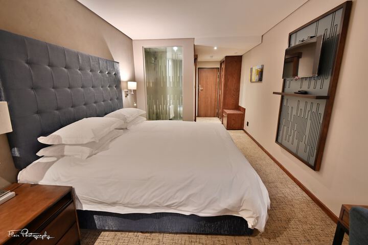 Room 9 of 44