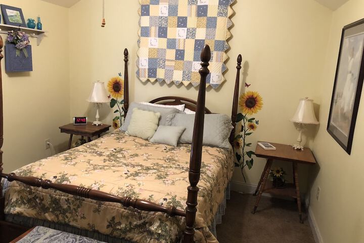 Room 6 of 32