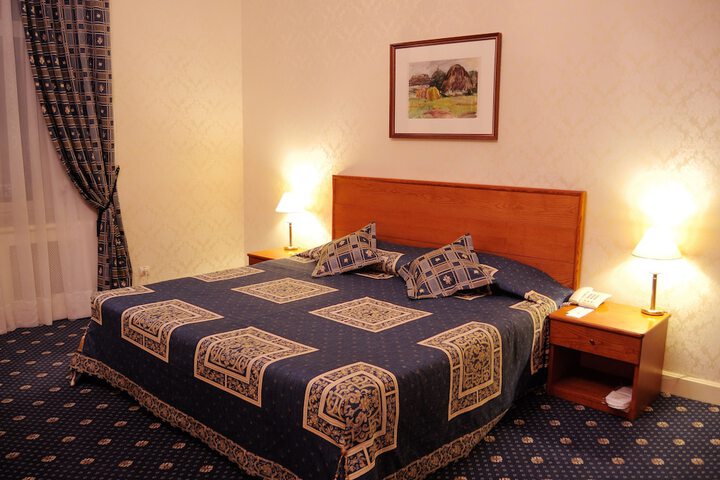 Room 21 of 94