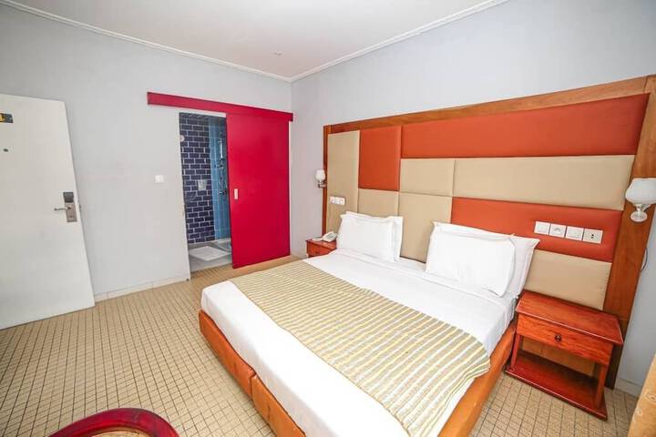 Room 8 of 41