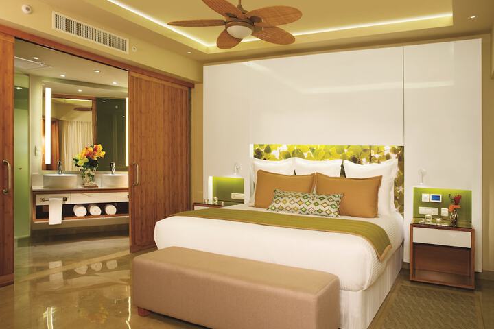 Room 4 of 84