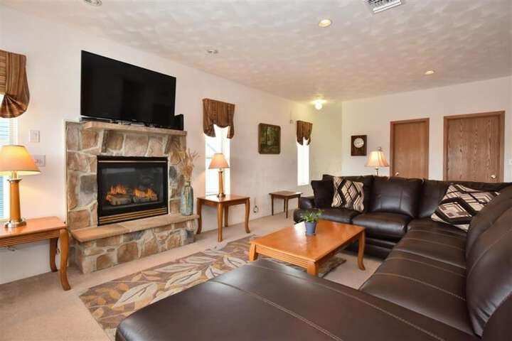 1 Bedroom Condo Villa Queen Bed Sofa (217 of 252)
