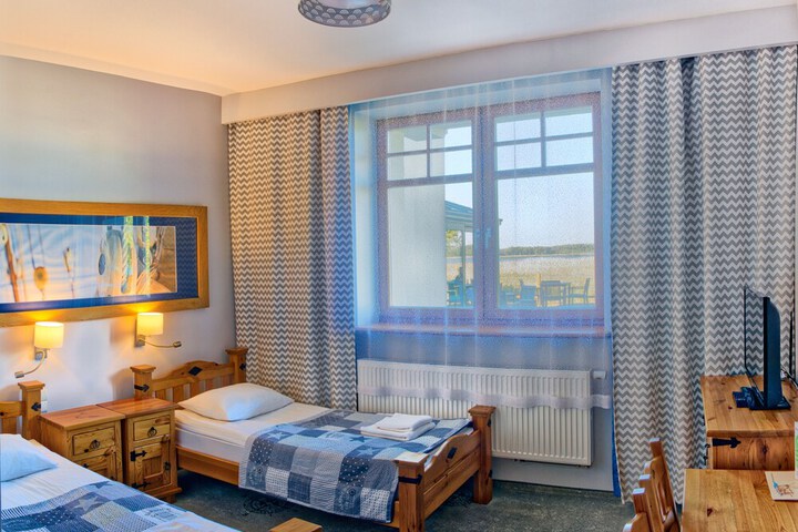 Room 76 of 210