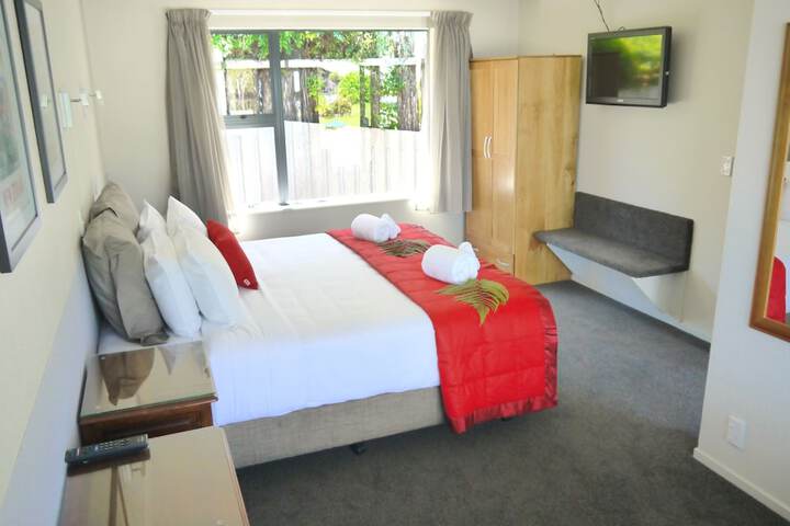 Room 45 of 188