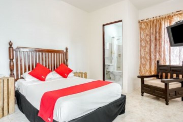 Exterior of Hotel Hunab by OYO Rooms