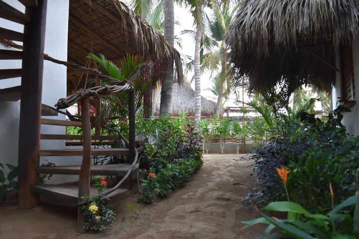 Hotel Exterior 50 of 72