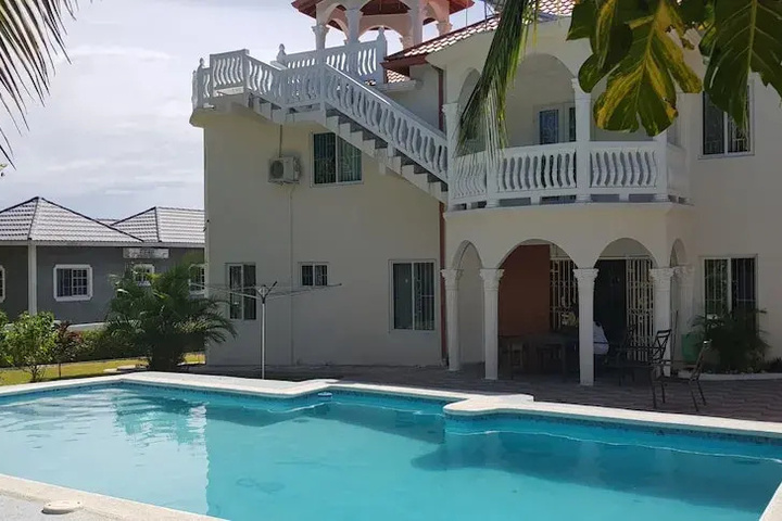 Pool 10 of 12