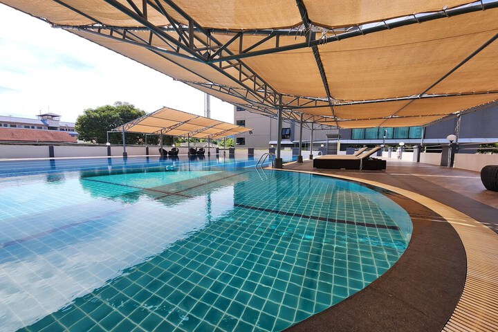 Pool 48 of 72