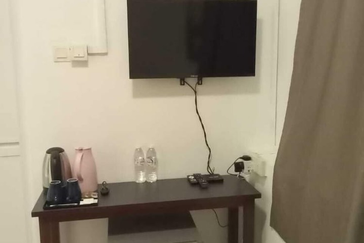 Room 5 of 53
