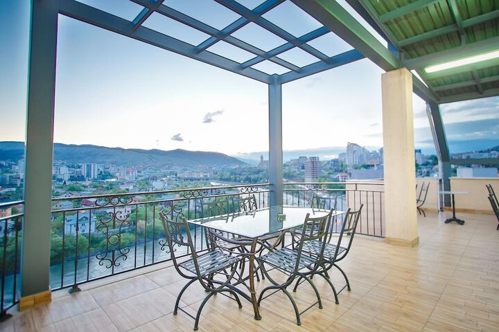 Terrace/Patio 21 of 34