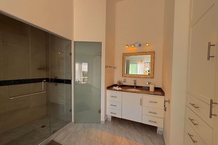 Room 46 of 62