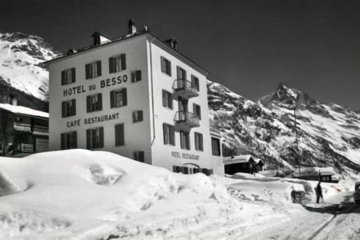 Hotel 24 of 27