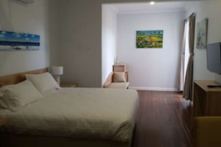 Room 19 of 114